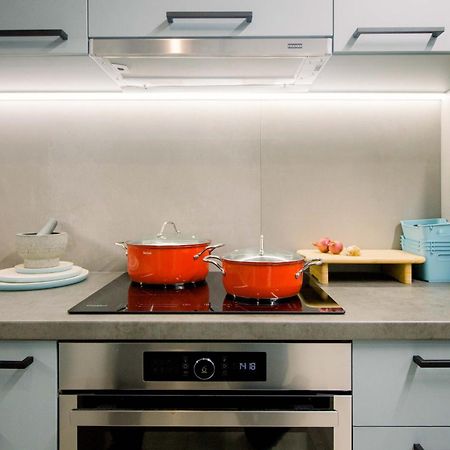 Blue Harbour House - Style Meets Comfort 피레아스 외부 사진