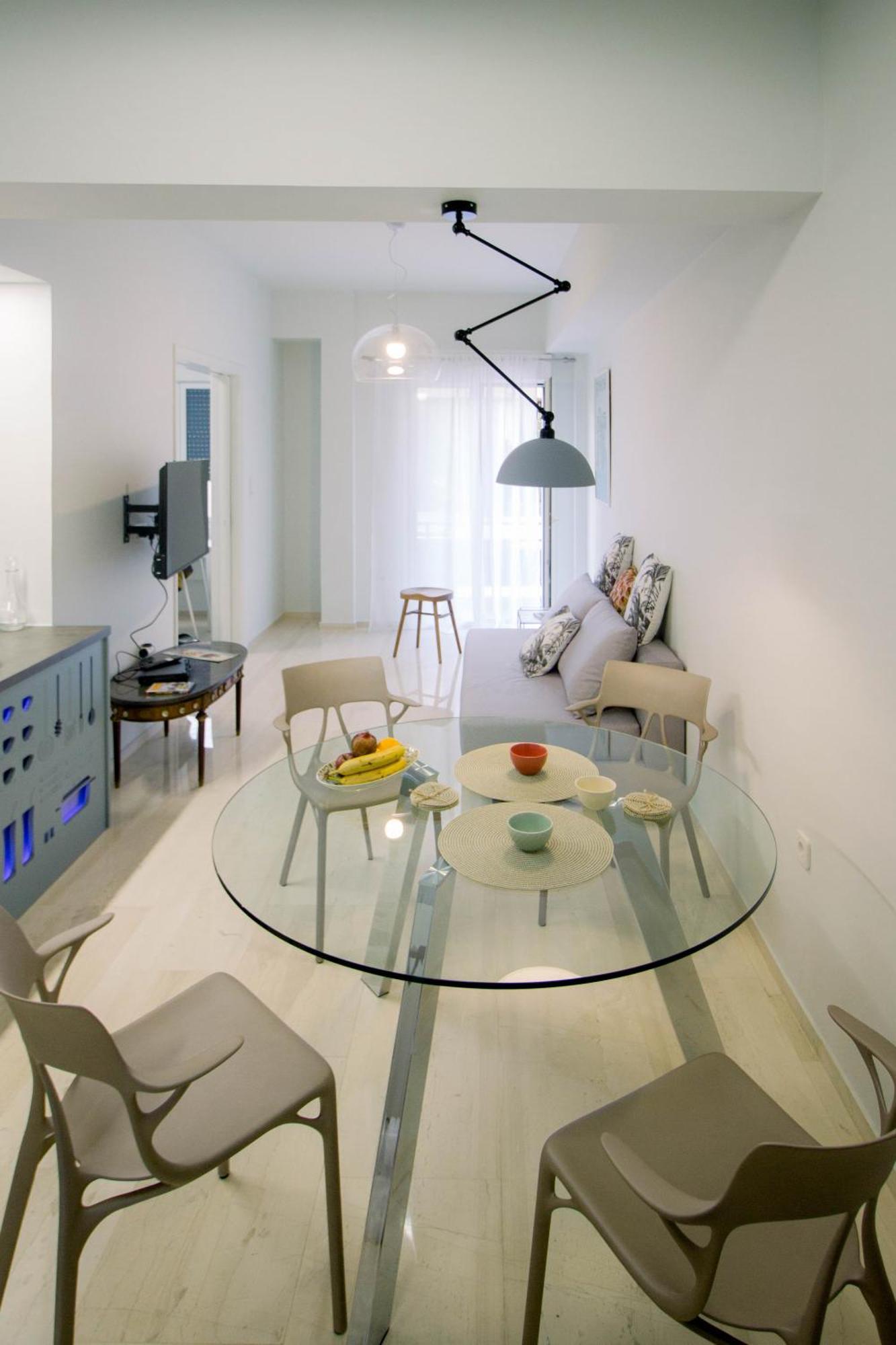 Blue Harbour House - Style Meets Comfort 피레아스 외부 사진