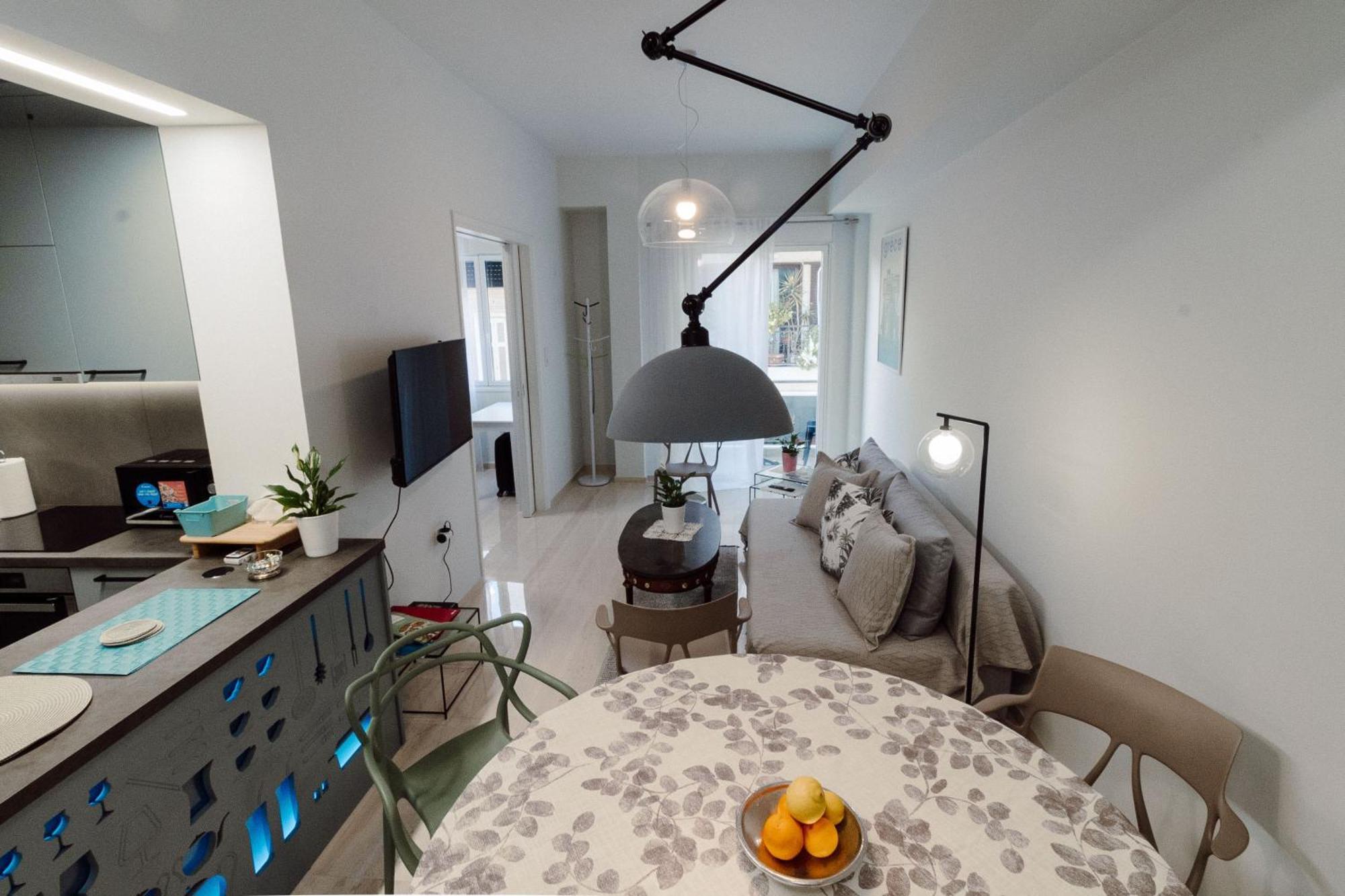 Blue Harbour House - Style Meets Comfort 피레아스 외부 사진