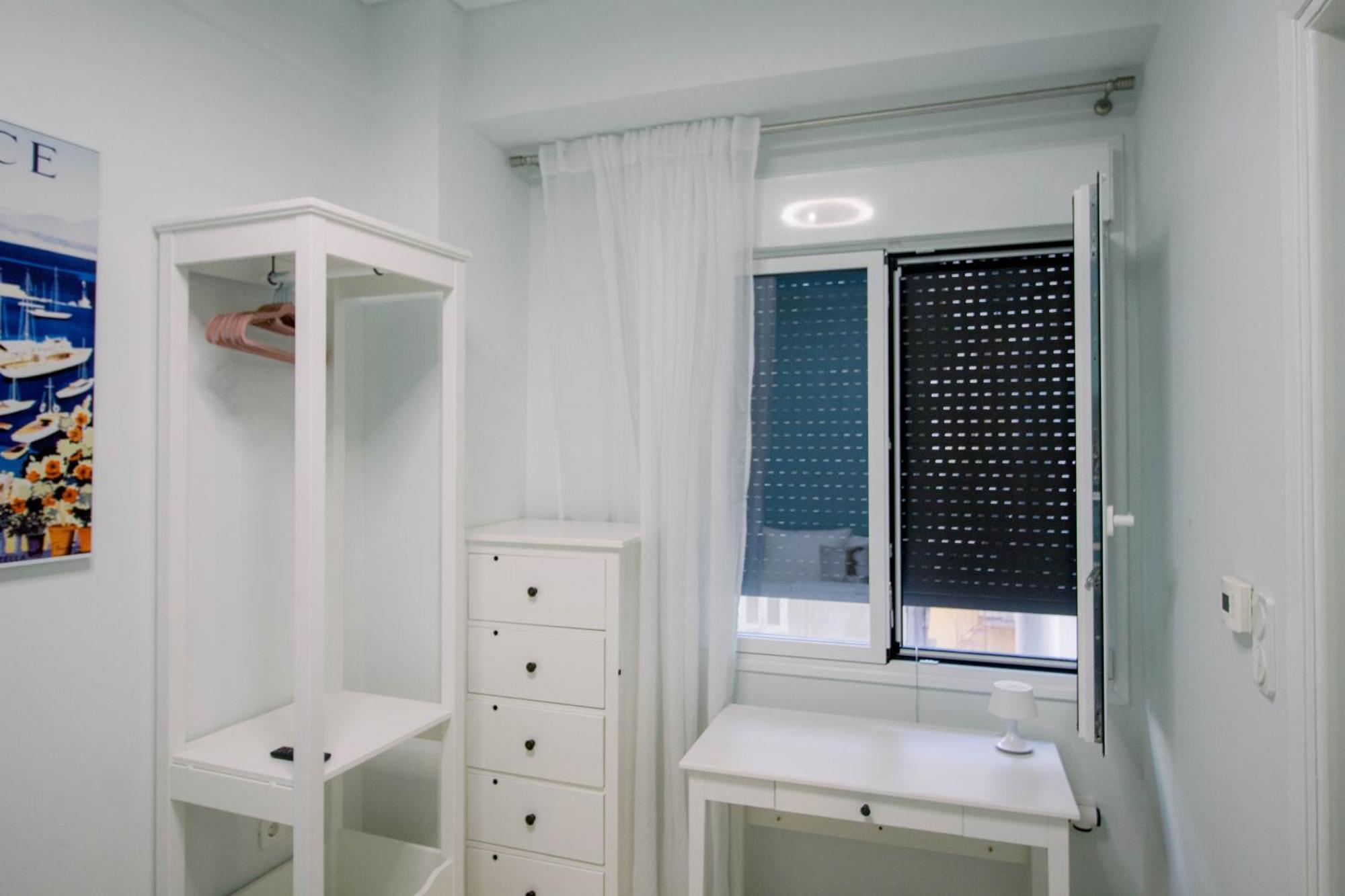 Blue Harbour House - Style Meets Comfort 피레아스 외부 사진